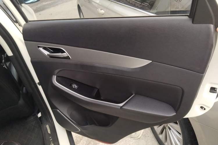 Used BAIC Senova X55 2016 1.5T CVT Elite Edition Right Rear Door Interior