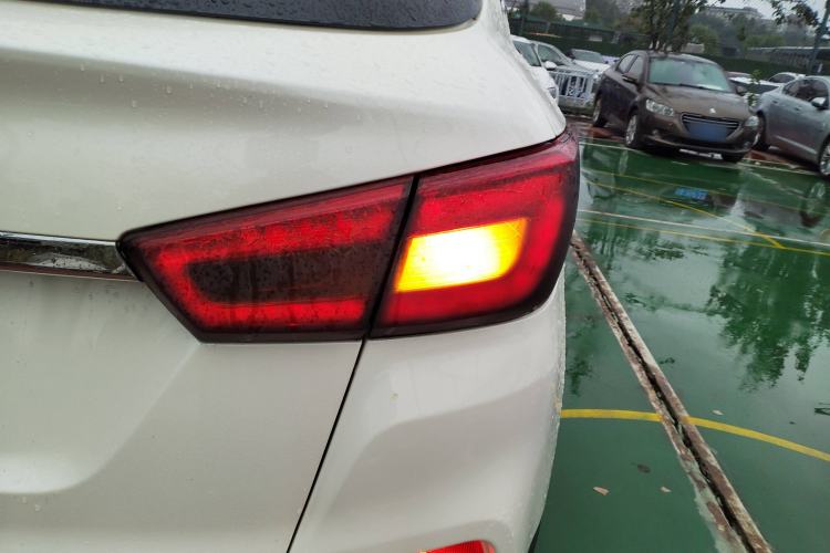 Used BAIC Senova X55 2016 1.5T CVT Elite Edition Right Rear Taillight