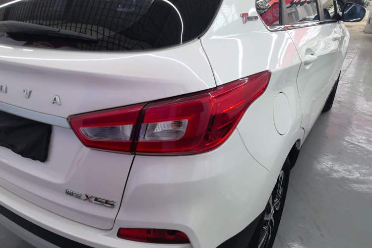 Used BAIC Senova X55 2016 1.5T CVT Elite Edition Right Rear Taillight