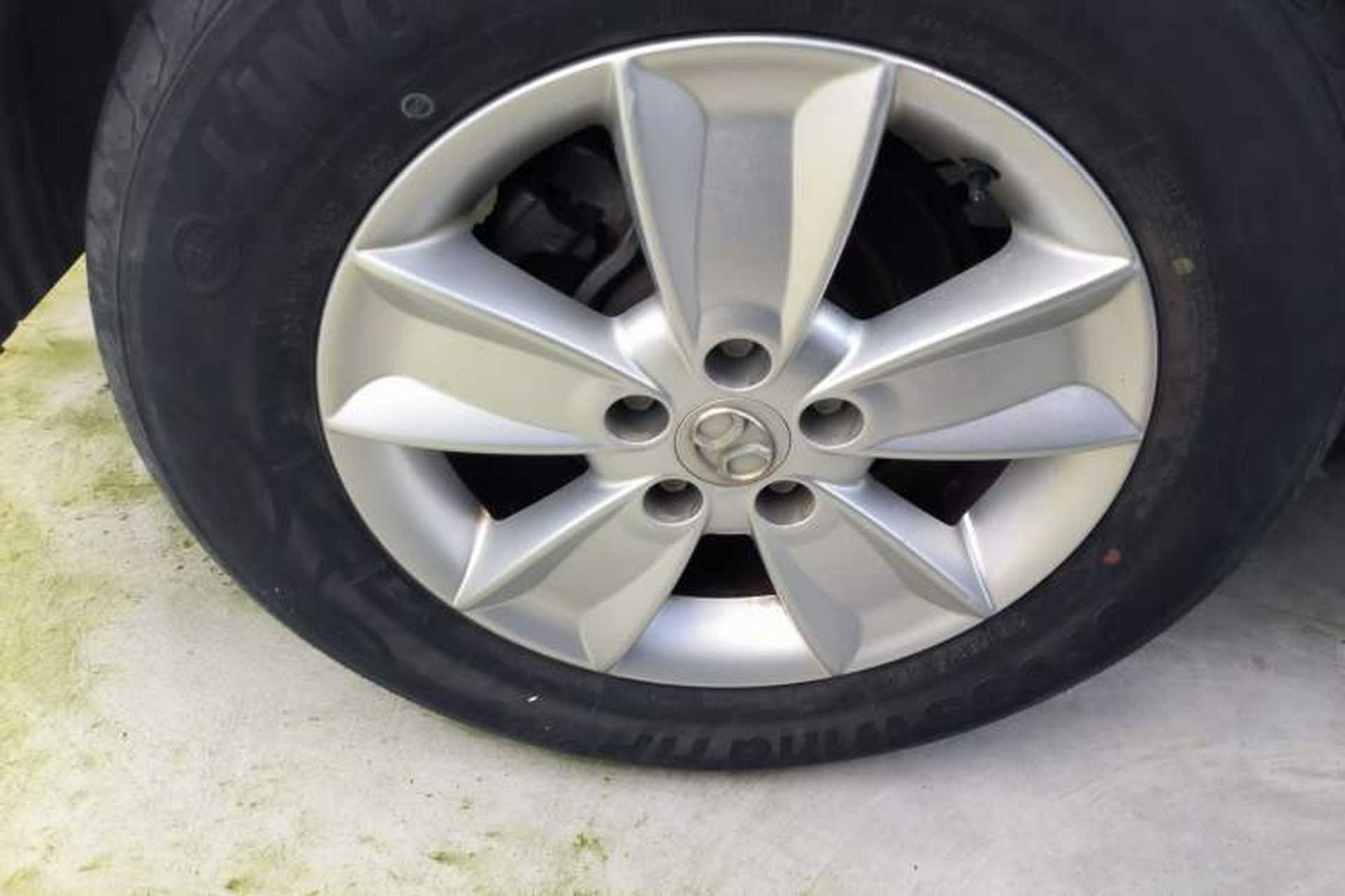 Used BAIC Senova X55 2016 1.5L Manual Standard Edition Right Rear Wheel Hub