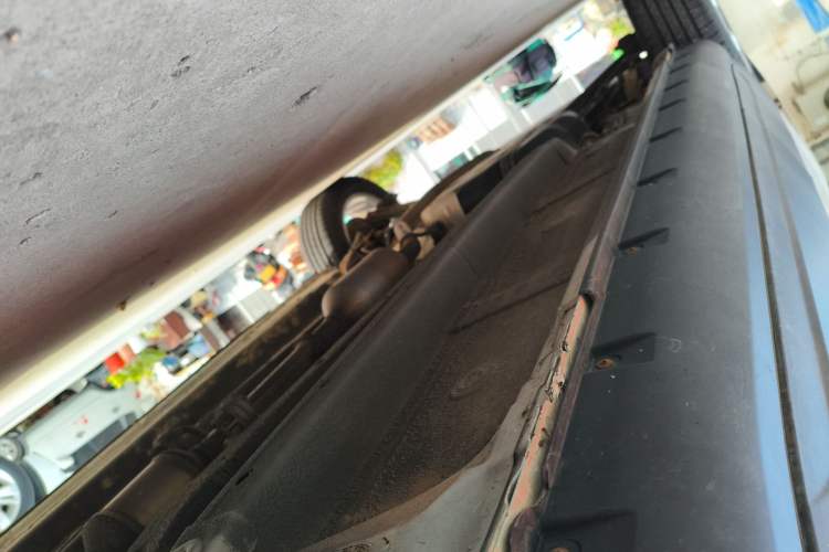 Used BAIC Senova X55 2016 1.5L Manual Comfort Version Right Side Sill