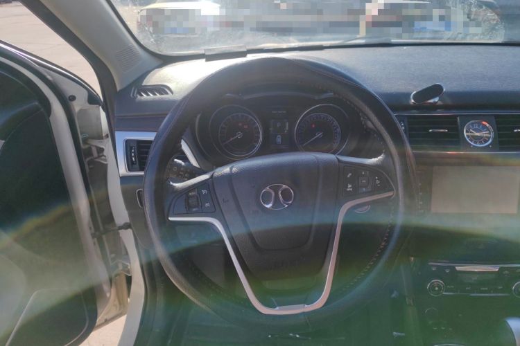 Used BAIC Senova X55 2016 1.5T CVT Elite Edition Steering Wheel