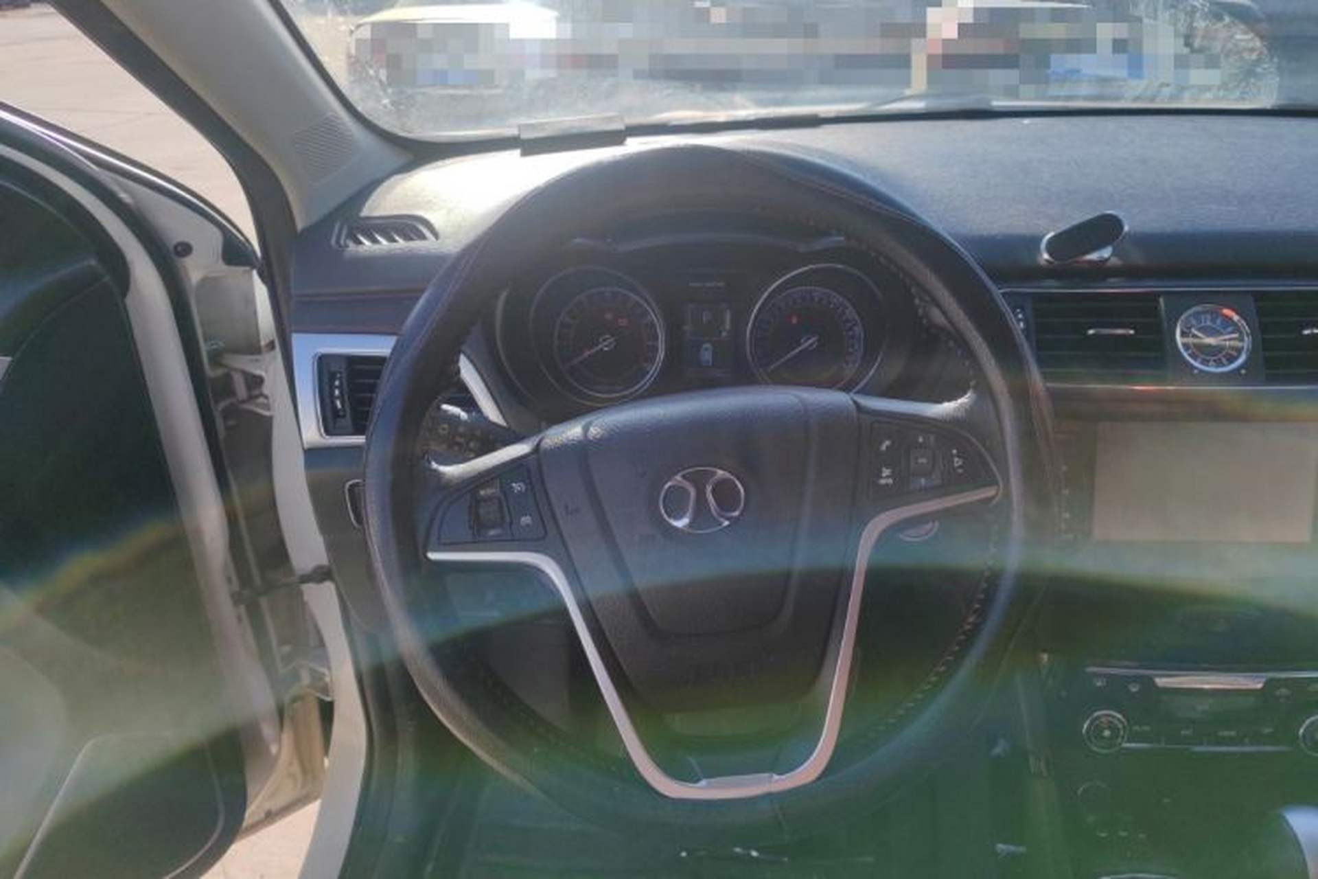 Used BAIC Senova X55 2016 1.5T CVT Elite Edition Steering Wheel