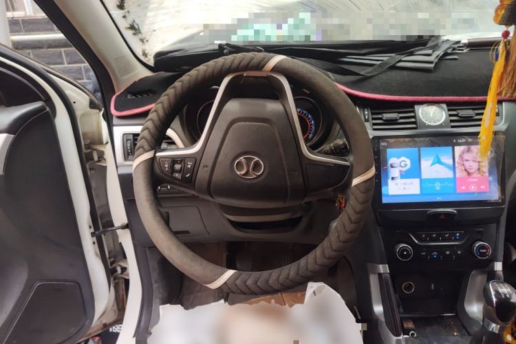 Used BAIC Senova X55 2016 1.5L Manual Comfort Version Steering Wheel