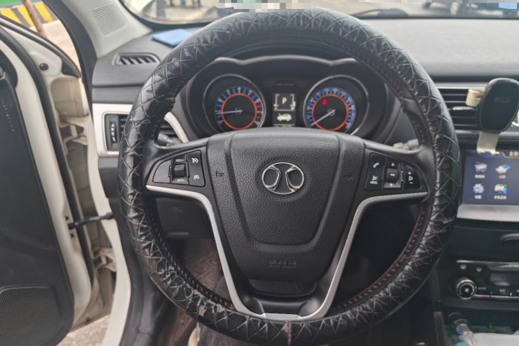 Used BAIC Senova X55 2016 1.5T CVT Elite Edition Steering Wheel