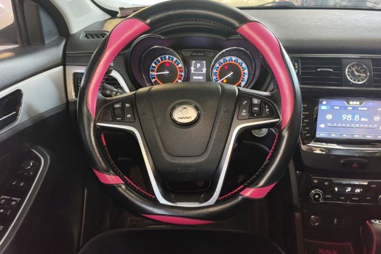 Used BAIC Senova X55 2016 1.5T CVT Luxury Edition Steering Wheel