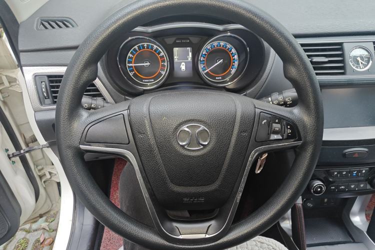 Used BAIC Senova X55 2016 1.5L Manual Comfort Version Steering Wheel