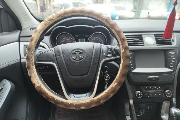 Used BAIC Senova X55 2016 1.5L Manual Comfort Version Steering Wheel