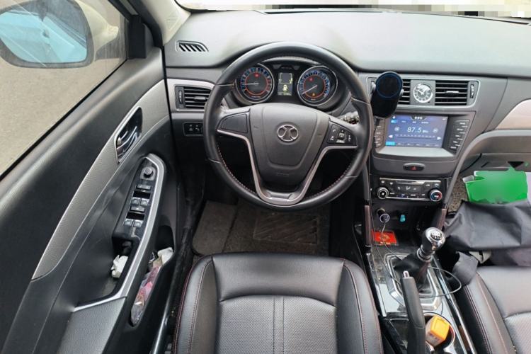 Used BAIC Senova X55 2016 1.5T Manual Elite Edition Steering Wheel