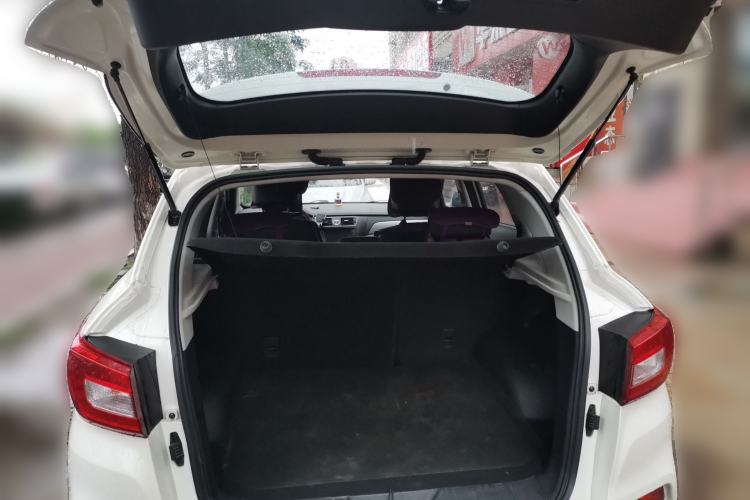 Used BAIC Senova X55 2016 1.5T CVT Elite Edition Trunk