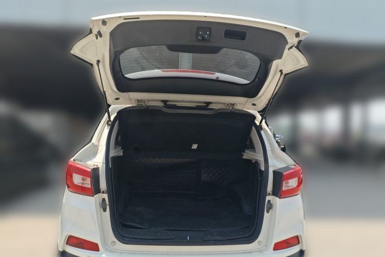 Used BAIC Senova X55 2016 1.5L Manual Comfort Version Trunk