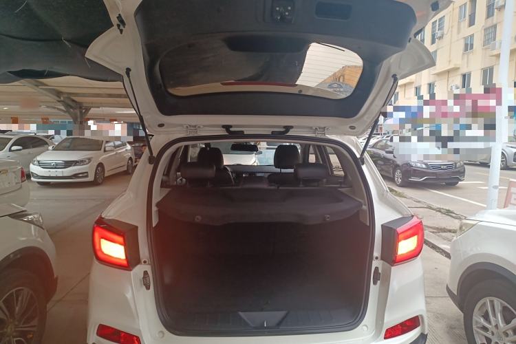 Used BAIC Senova X55 2016 1.5L Manual Comfort Version Trunk