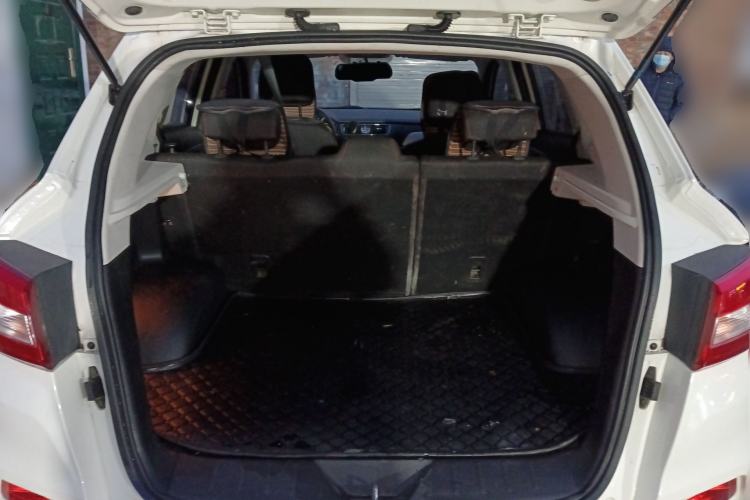 Used BAIC Senova X55 2016 1.5L Manual Comfort Version Trunk