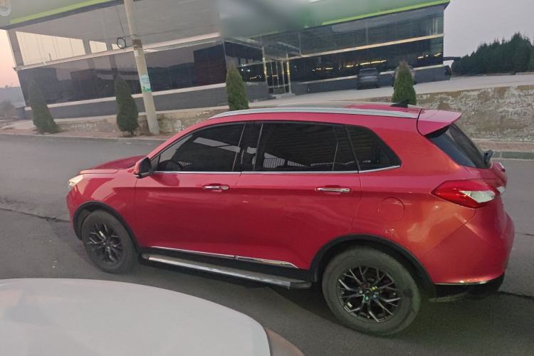 Used BAIC Senova X65 2015 2.0T Automatic Elite Model Exterior 4