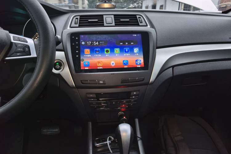 Used BAIC Senova X65 2015 2.0T automatic comfort version Audio And AC Panel
