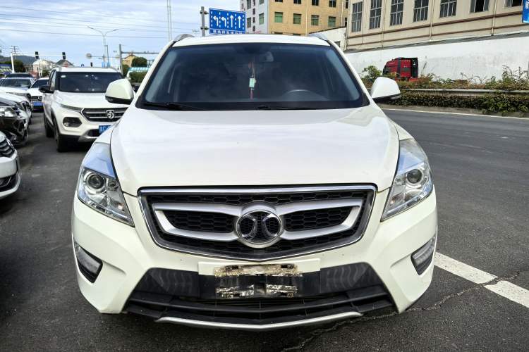Used BAIC Senova X65 2015 2.0T Automatic Elite Model Exterior 1
