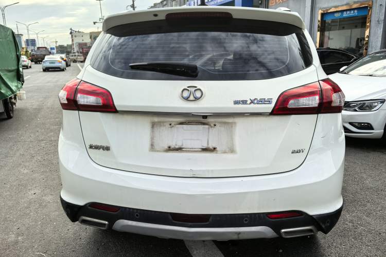 Used BAIC Senova X65 2015 2.0T Automatic Elite Model Exterior 4