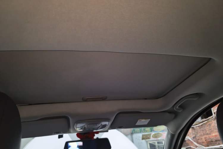 Used BAIC Senova X65 2015 2.0T automatic comfort version Headliner