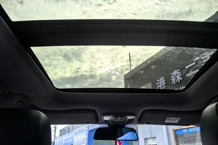 Used BAIC Senova X65 2015 2.0T Automatic Elite Model Interior 7