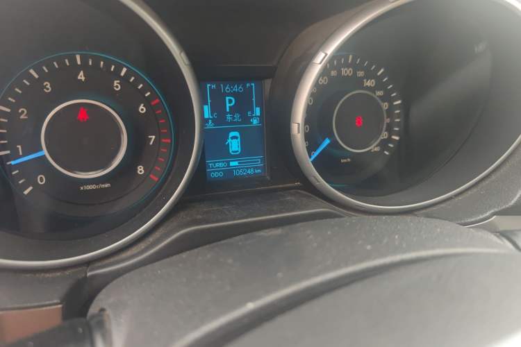 Used BAIC Senova X65 2015 2.0T Automatic Elite Model Odometer Close Up