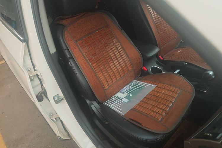 Used BAIC Senova X65 2015 2.0T Automatic Elite Model Right Front Seat
