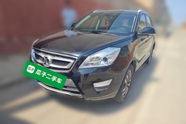 Used BAIC Senova X65 2015 2.0T Automatic Elite Model
