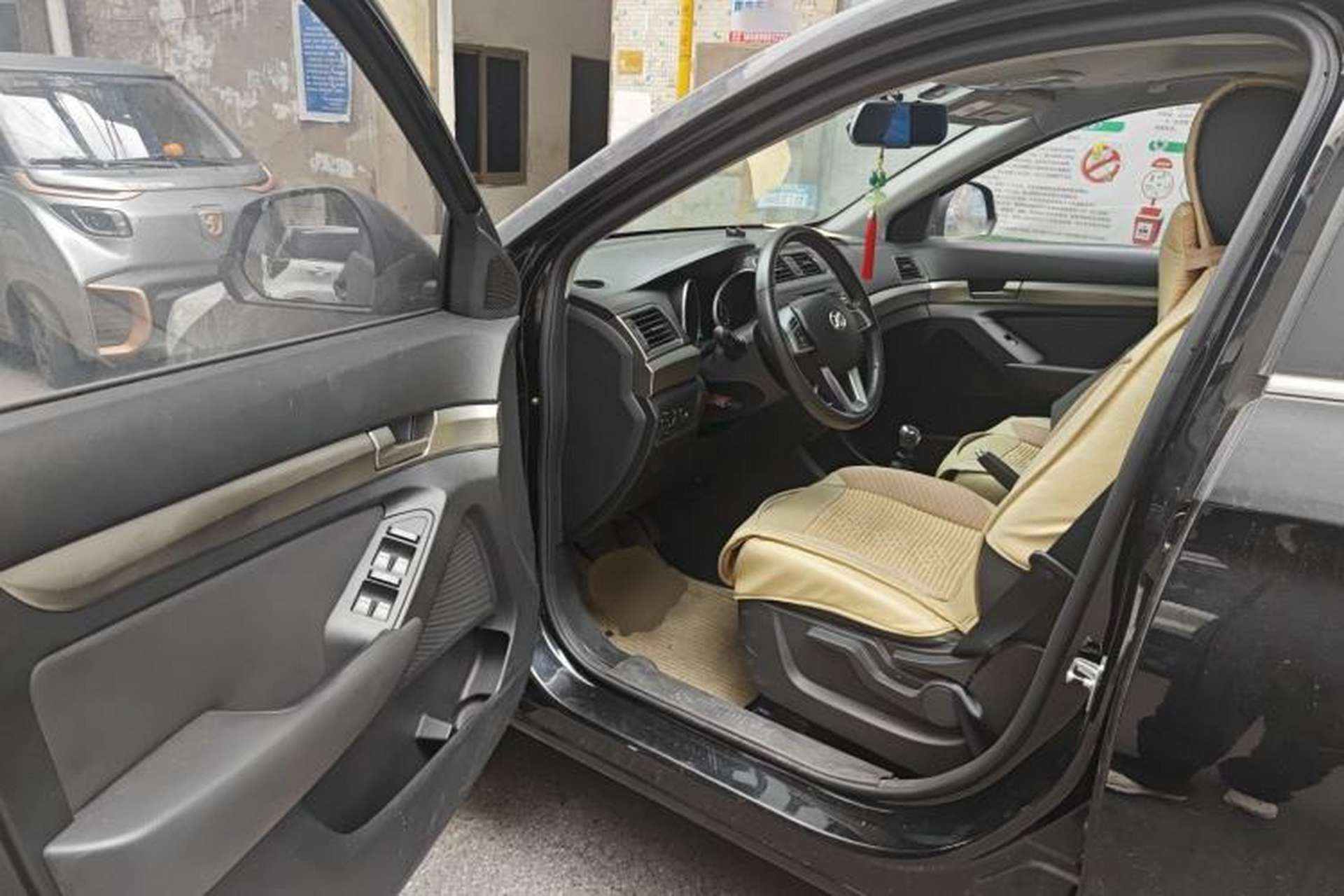 Used BAIC Senova X65 2015 2.0T Manual Elite Edition Driver Seat