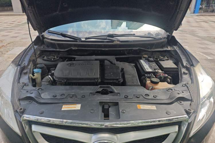 Used BAIC Senova X65 2015 2.0T Automatic Elite Model Engine Bay