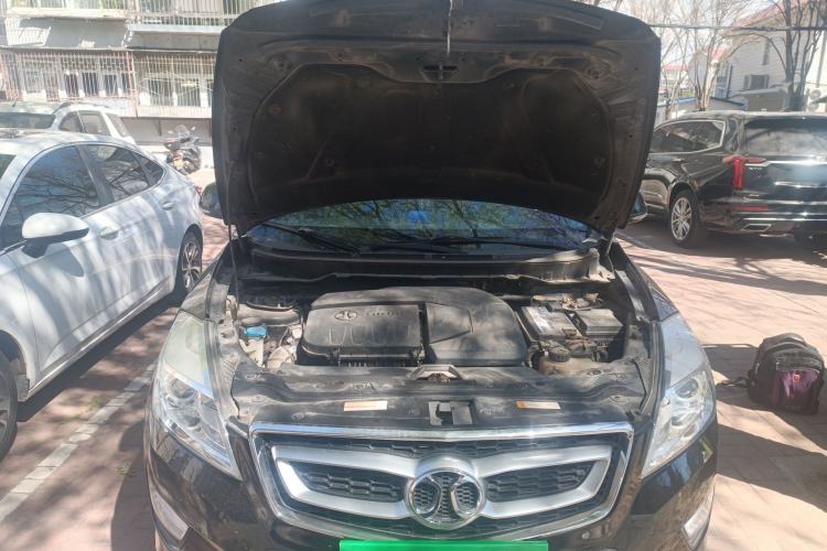 Used BAIC Senova X65 2015 2.0T Automatic Elite Model Engine Bay
