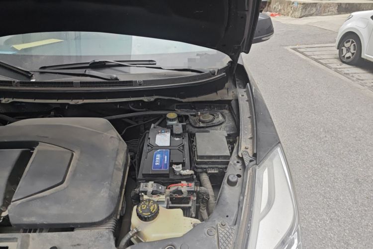 Used BAIC Senova X65 2015 2.0T Manual Elite Edition Engine Bay Left