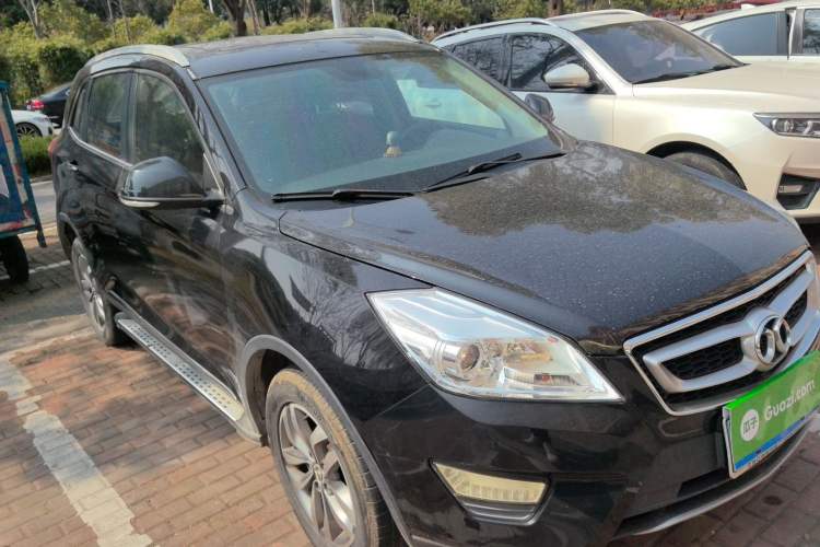 Used BAIC Senova X65 2015 2.0T Automatic Elite Model Exterior 1