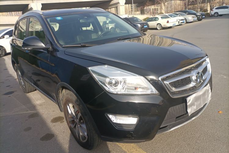 Used BAIC Senova X65 2015 2.0T Automatic Elite Model Exterior 1