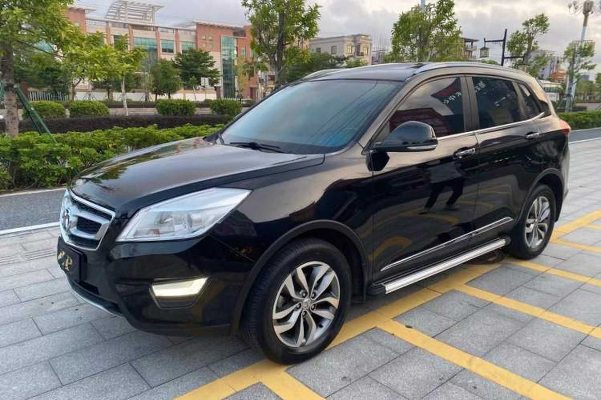 Used BAIC Senova X65 2015 2.0T Automatic Elite Model Front Left 45 Deg