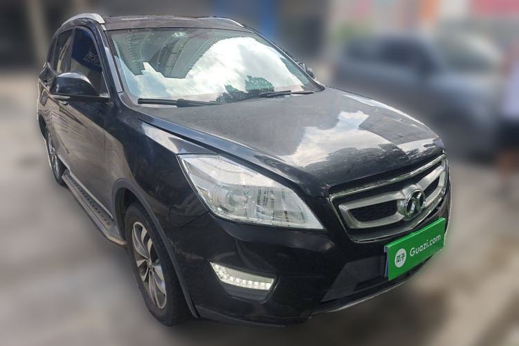 Used BAIC Senova X65 2015 2.0T Automatic Elite Model Front Right 45 Deg