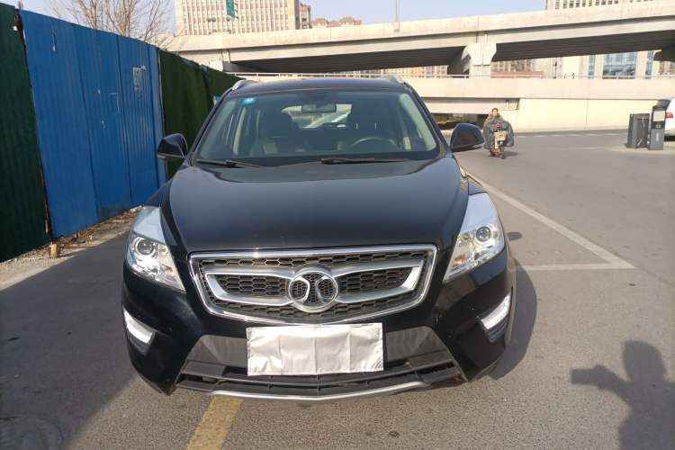 Used BAIC Senova X65 2015 2.0T Automatic Elite Model Front