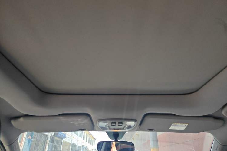 Used BAIC Senova X65 2015 2.0T Automatic Elite Model Headliner