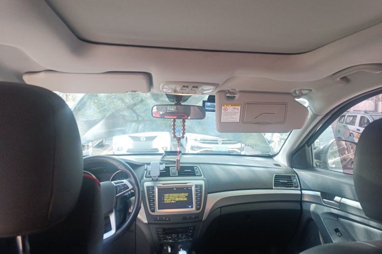 Used BAIC Senova X65 2015 2.0T Automatic Elite Model Headliner