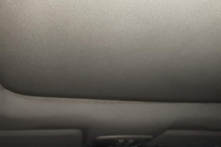 Used BAIC Senova X65 2015 2.0T Automatic Elite Model Headliner