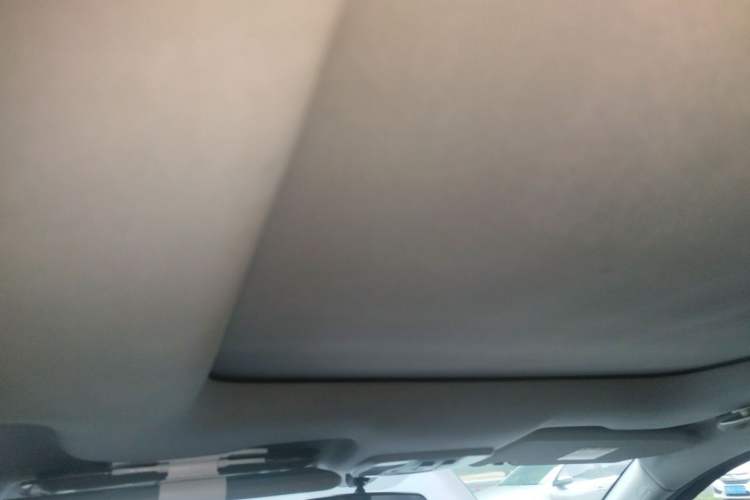 Used BAIC Senova X65 2015 2.0T Automatic Elite Model Headliner