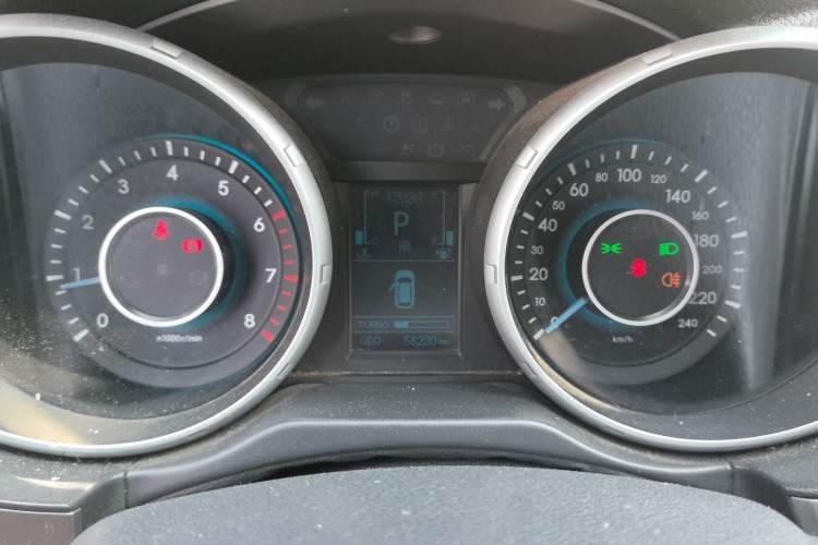 Used BAIC Senova X65 2015 2.0T Automatic Elite Model Instrument Cluster