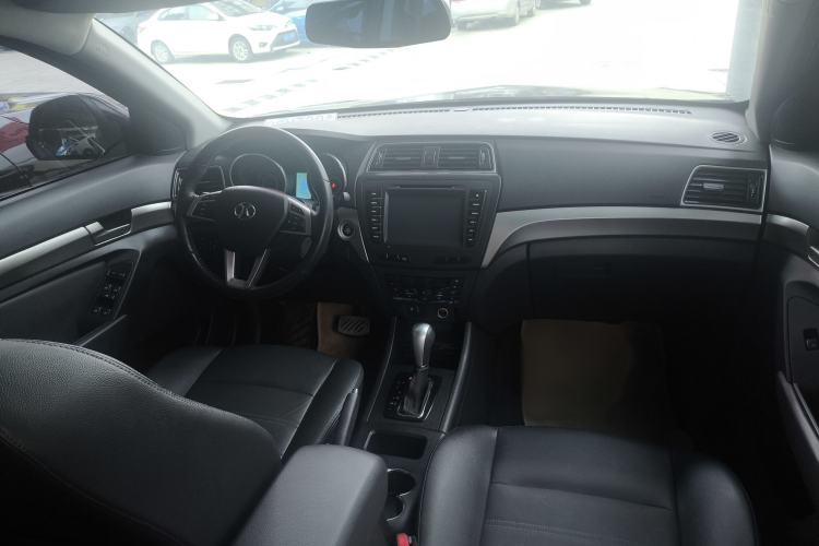 Used BAIC Senova X65 2015 2.0T Automatic Elite Model Interior 1