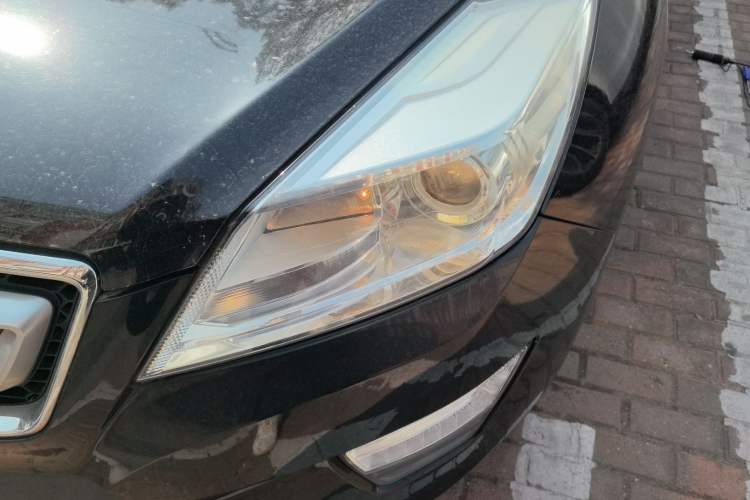 Used BAIC Senova X65 2015 2.0T Automatic Elite Model Left Front Headlight