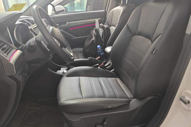 Used BAIC Senova X65 2015 2.0T Automatic Elite Model Left Front Seat