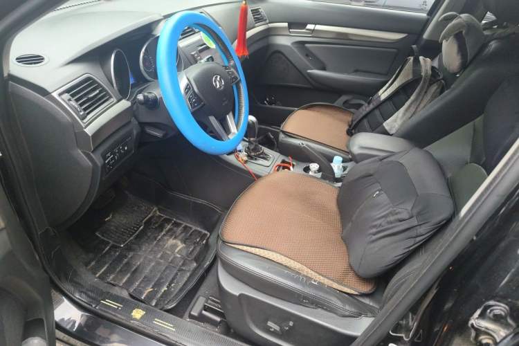 Used BAIC Senova X65 2015 2.0T Automatic Elite Model Left Front Seat