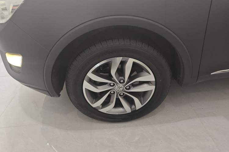 Used BAIC Senova X65 2015 2.0T Automatic Elite Model Left Front Wheel Hub
