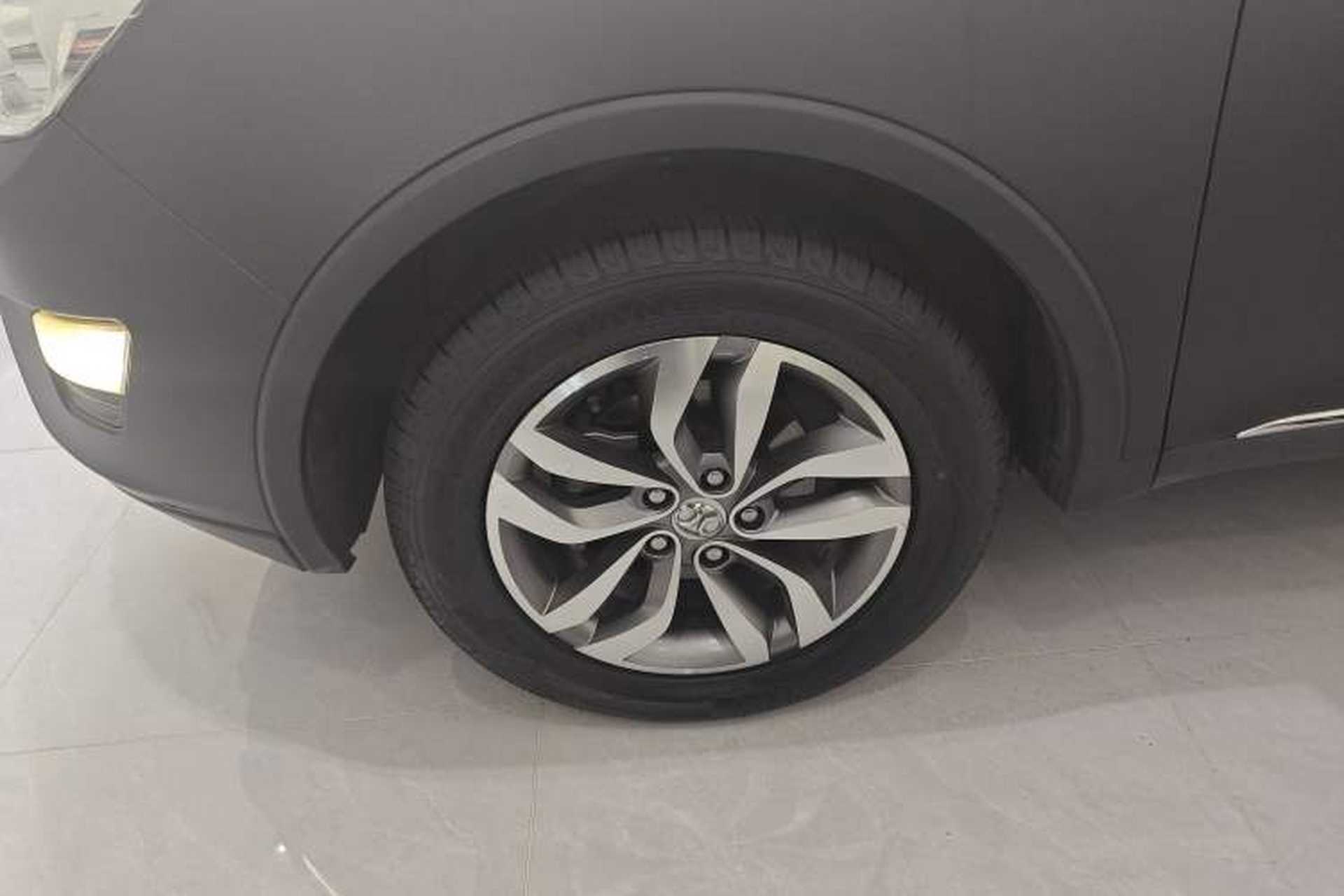 Used BAIC Senova X65 2015 2.0T Automatic Elite Model Left Front Wheel Hub