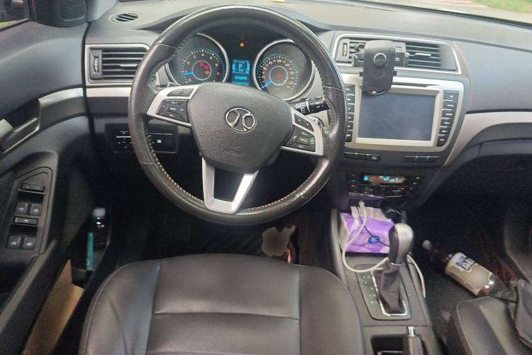 Used BAIC Senova X65 2015 2.0T Automatic Elite Model Steering Wheel