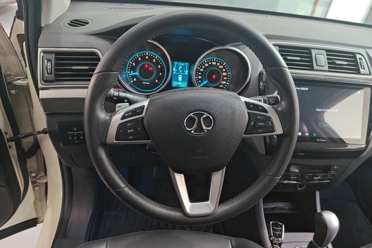 Used BAIC Senova X65 2015 2.0T Automatic Elite Model Steering Wheel