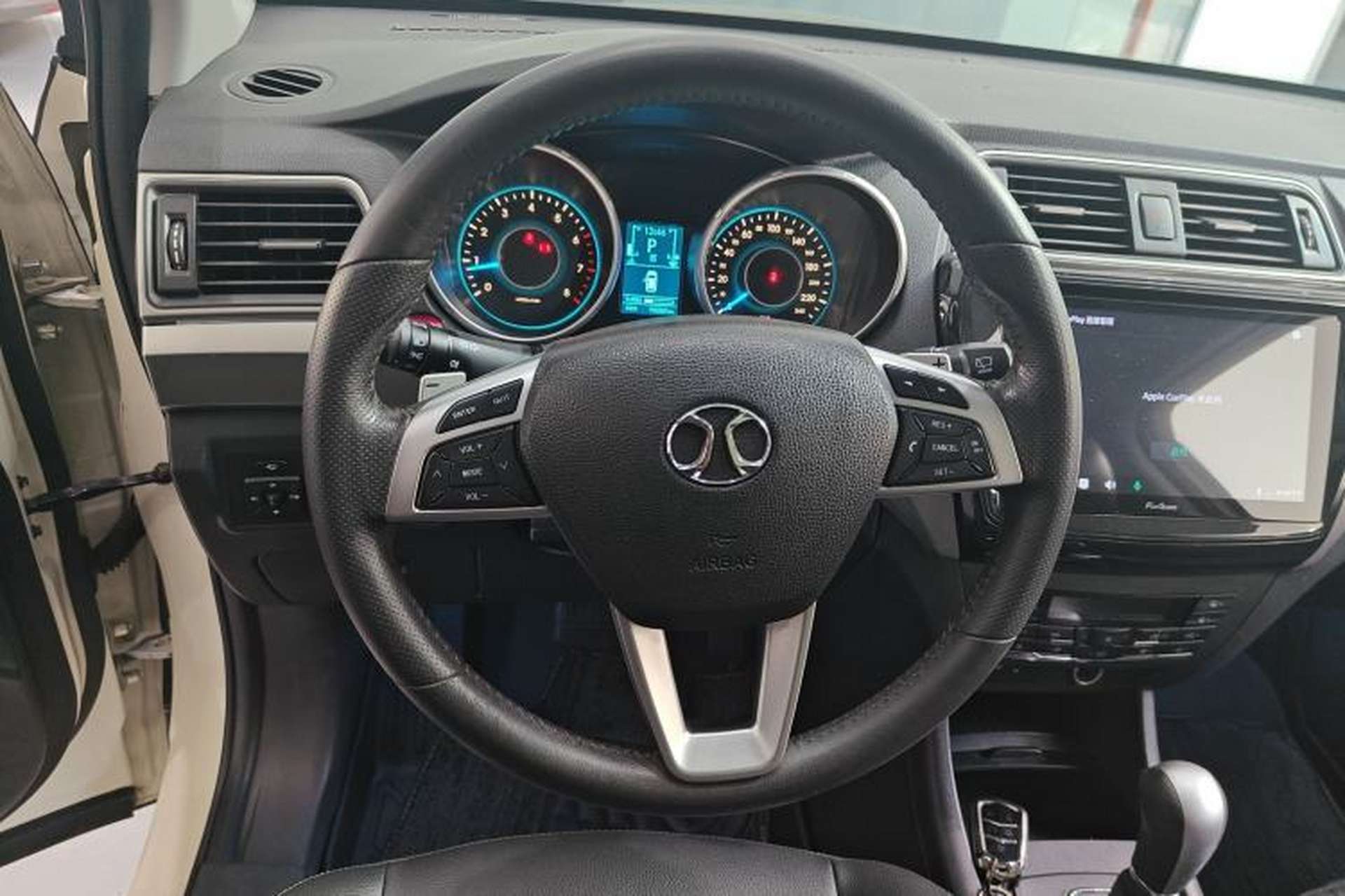 Used BAIC Senova X65 2015 2.0T Automatic Elite Model Steering Wheel