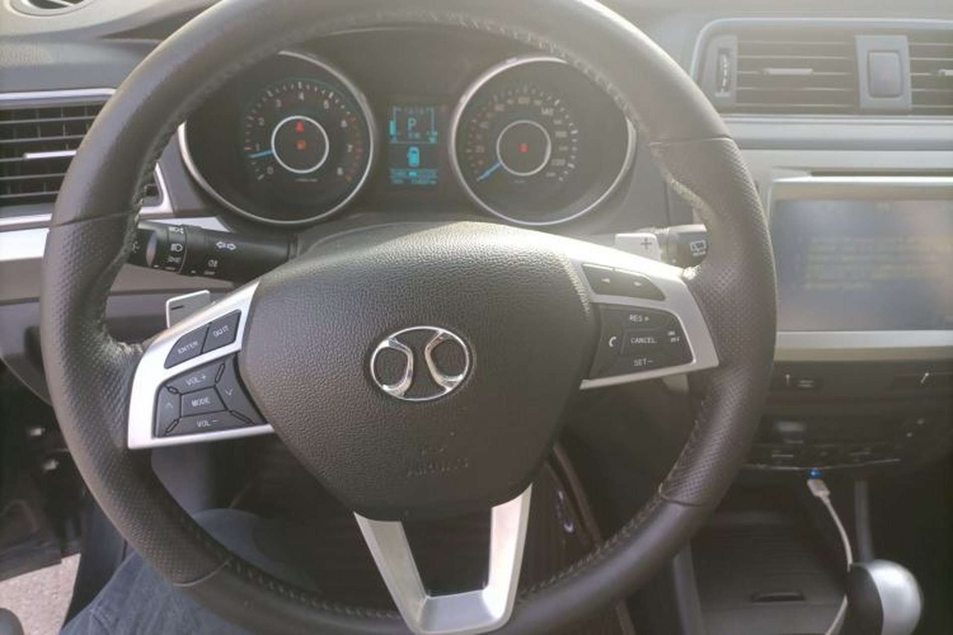 Used BAIC Senova X65 2015 2.0T Automatic Elite Model Steering Wheel